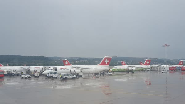 SWISS International Air Lines by null