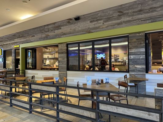 California Pizza Kitchen by null
