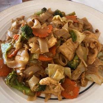 Thai Walzem Cuisine - N3. Pad See Ew - Thai Near Me - San Antonio, Texas Thai Walzem Cuisine - N3. Pad See Ew - Thai Near Me - San Antonio, Texas