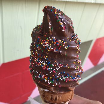 Bobbie's Dairy Dip - Ice Cream & Frozen Yogurt Near Me - Nashville, Tennessee Bobbie's Dairy Dip - Ice Cream & Frozen Yogurt Near Me - Nashville, Tennessee