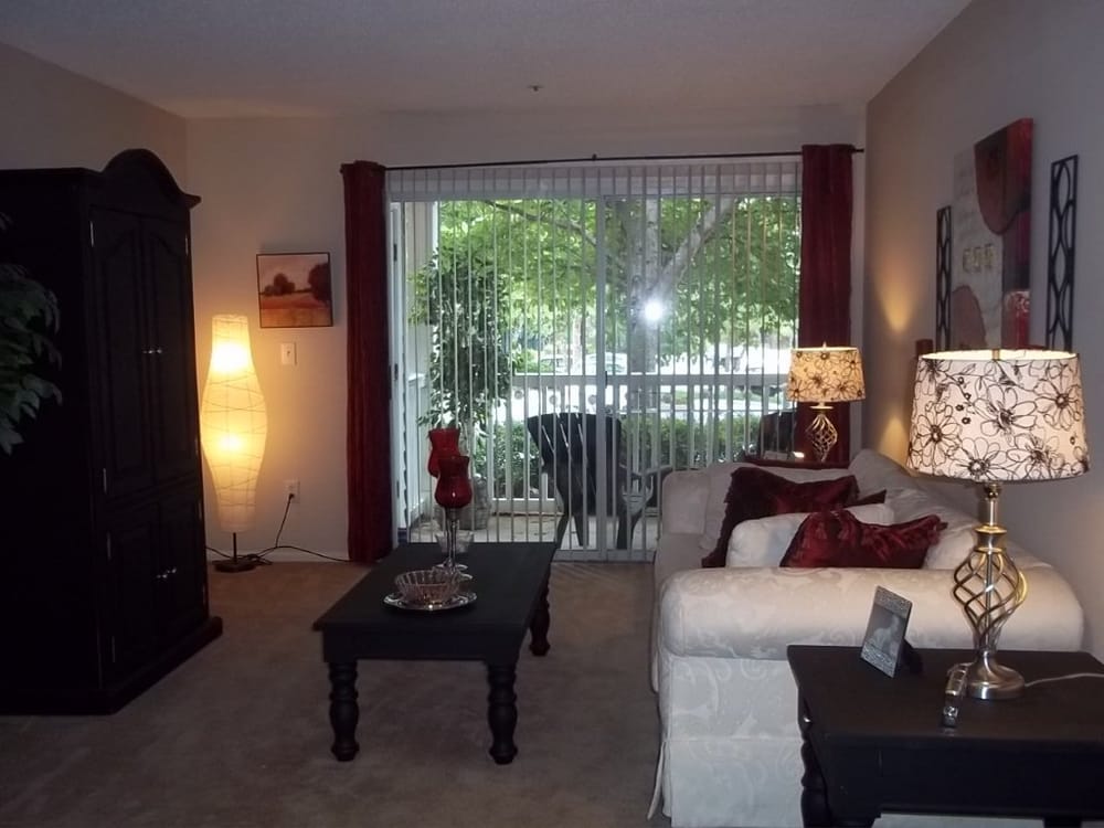 AVERY GLEN APARTMENTS Updated July 2024 339 E College Ave, Decatur