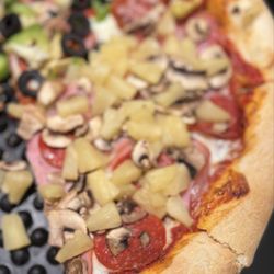 Pete's Restaurant & Brewhouse - Large Pete's combo + Luau
