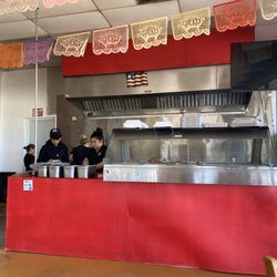Carnitas El Guero - Meat counter