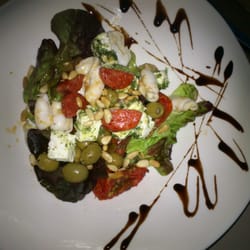 Chez Suzette - Salade encornets, chorizo, feta, olives et pignons de pin