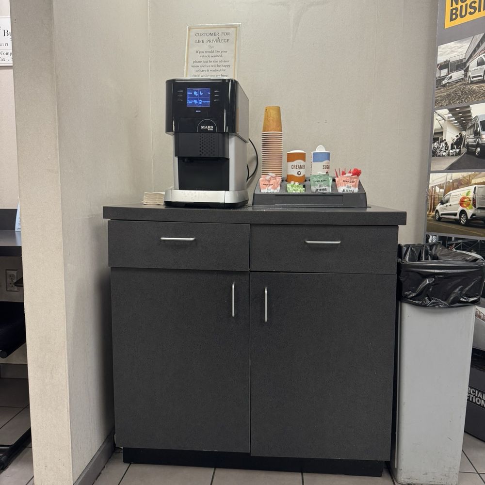 Apple Ford - Coffee maker - Car Dealers Near Me - Columbia, Maryland