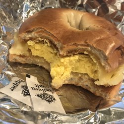 Caffé Andiamo Truck - Ham, cheese and egg bagel