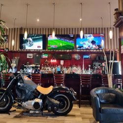 La Casa del Habano - If Mike G comes here than I know it's good.