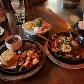 Iron Cactus San Antonio - Shrimp and Steak Fajitas - Mexican Near Me - San Antonio, Texas