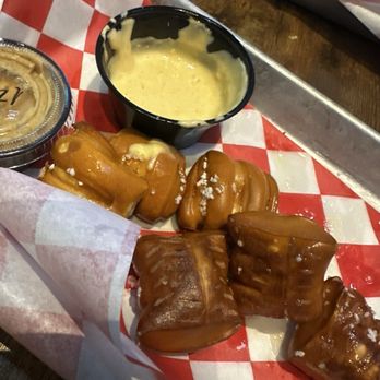 Randi's Grill & Pub - Pretzel - Irish Pub Near Me - Winter Park, Colorado