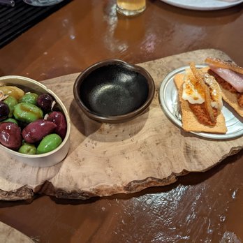 Ziryab Fusion Tapas Bar - Tapas/Small Plates Near Me - Barcelona, B