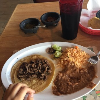 La Parrilla - Taco dinner, after I ate one of my two tacos :) - Mexican Near Me - Lisle, Illinois