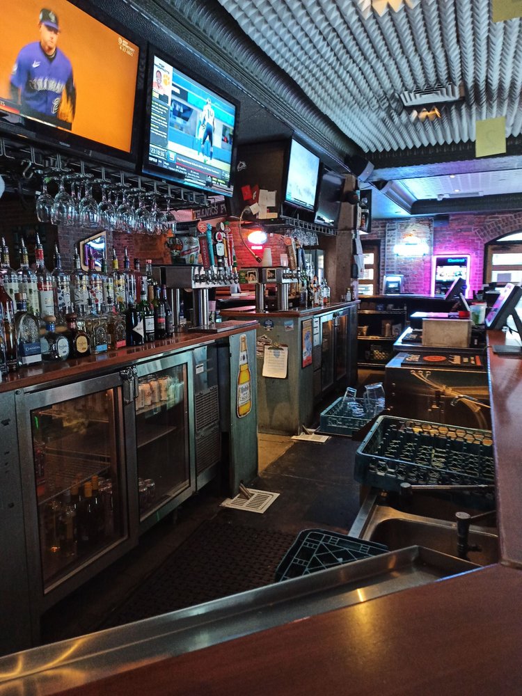 ICEHOUSE TAVERN 56 Photos & 155 Reviews 1801 Wynkoop St, Denver, Colorado Bars