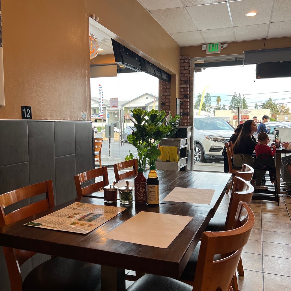 Bale Valley Restaurant - Vietnamese Near Me - Canoga Park, California