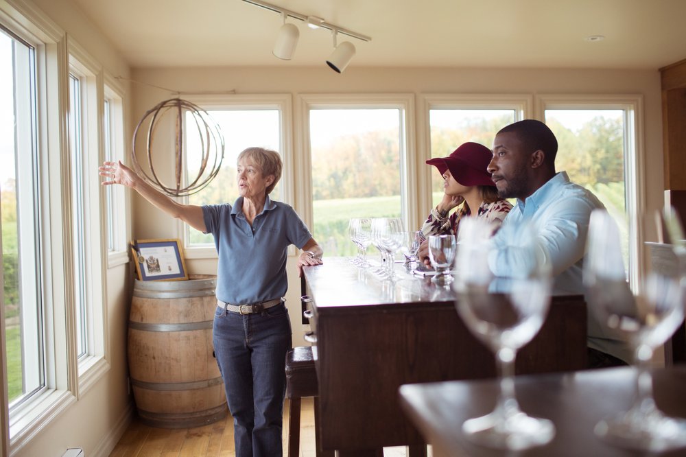 Thirty Bench Wine Makers Logo