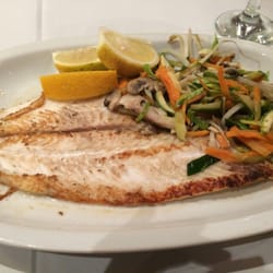 Sur - Lenguado con vegetales al wok!