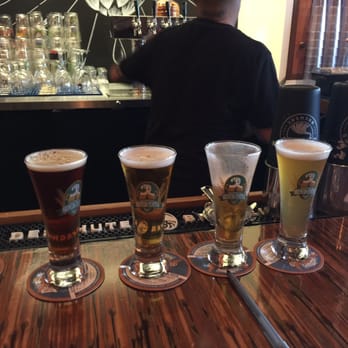 BREW'd Craft Pub - Line up the Flight Plan! Ready for take off! - Gastropubs Near Me - Honolulu, Hawaii