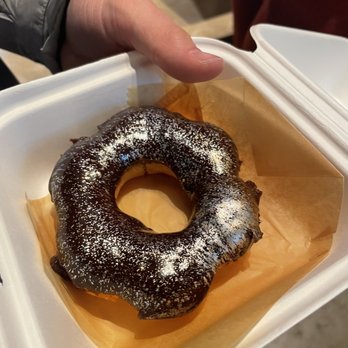 AlimamaTea - Mocho donut (onyx) - Desserts Near Me - New York, New York AlimamaTea - Mocho donut (onyx) - Desserts Near Me - New York, New York