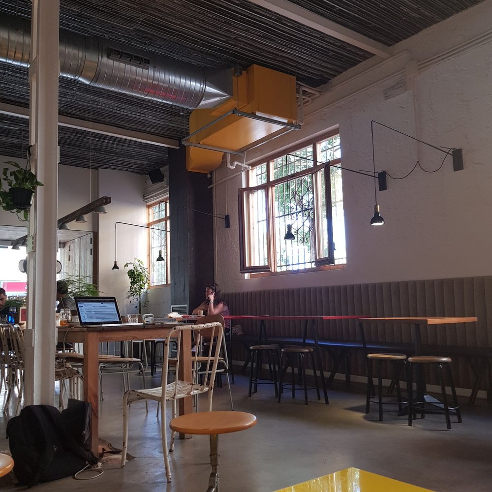 Monkee Koffee - Interior - Cafeteria Near Me - Madrid, M Monkee Koffee - Interior - Cafeteria Near Me - Madrid, M