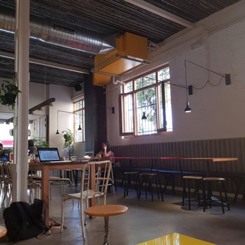 Monkee Koffee - Interior - Cafeteria Near Me - Madrid, M