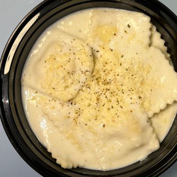 Barbaro - the house made Alfredo sauce and ravioli is legit slamming - Empanadas Near Me - Emeryville, California