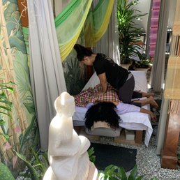 Jennifer who did my full body massage Jennifer who did my full body massage