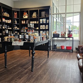 Bear Food - Interior - Specialty Food Near Me - Matthews, North Carolina Bear Food - Interior - Specialty Food Near Me - Matthews, North Carolina