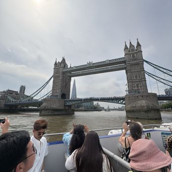 City Cruises - Tower Bridge - Boat Charters Near Me - London, XGL City Cruises - Tower Bridge - Boat Charters Near Me - London, XGL