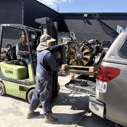 Progressive Auto Parts - Notice It is staff from Progressive Auto loading engine.