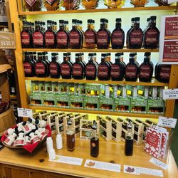 Dakin Farm - Syrup Display