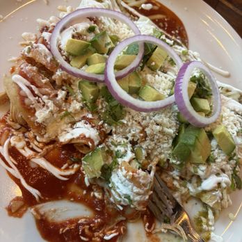 Xolo - Chicken enchiladas divorciadas - Mexican Near Me - North Liberty, Iowa Xolo - Chicken enchiladas divorciadas - Mexican Near Me - North Liberty, Iowa