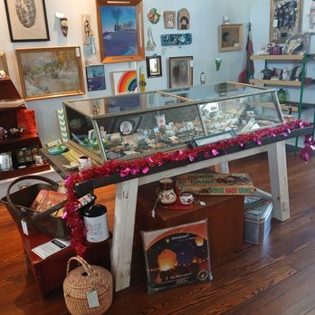 Twig - Antiques Near Me - Smithville, Texas