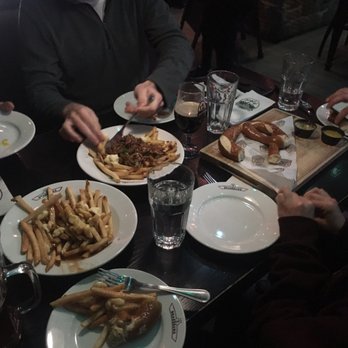 3 Brasseurs- Grande Allée - Breweries Near Me - Quebec, Quebec 3 Brasseurs- Grande Allée - Breweries Near Me - Quebec, Quebec
