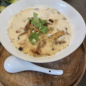 Rin-Tei - Creamy soy milk pho with mushrooms and chicken - Asian Fusion Near Me - San Mateo, California Rin-Tei - Creamy soy milk pho with mushrooms and chicken - Asian Fusion Near Me - San Mateo, California