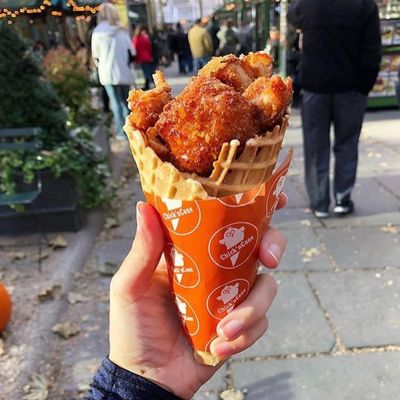 Chick'nCone by null