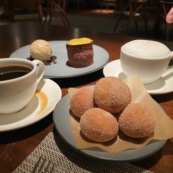 Bludorn - Donut, chocolate molten cake, coffee - New American Near Me - Houston, Texas