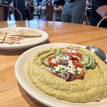 True Food Kitchen - Herb Hummus (Veg) and Side of Pita - Vegetarian Near Me - Pasadena, California True Food Kitchen - Herb Hummus (Veg) and Side of Pita - Vegetarian Near Me - Pasadena, California