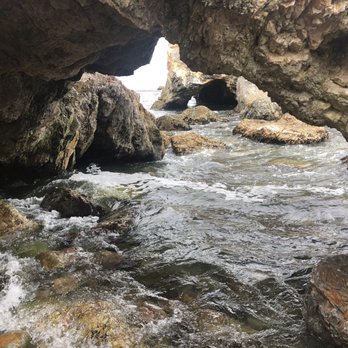 Shell Beach Inn - Caves to explore during low tide - Hotels Near Me - Pismo Beach, California Shell Beach Inn - Caves to explore during low tide - Hotels Near Me - Pismo Beach, California