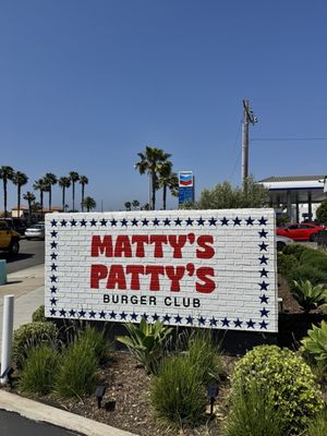 Matty's Patty's Burger Club by null