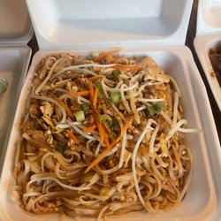 Sumalee's Thai Cuisine - Phad Thai 4.1