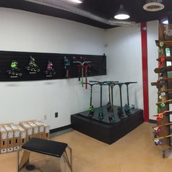 RollATL - Panoramic shop interior