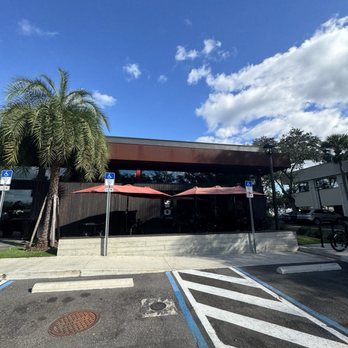Wave Sushi - Outside seating - Asian Fusion Near Me - Maitland, Florida