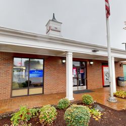 Bank of America Financial Center - Storefront