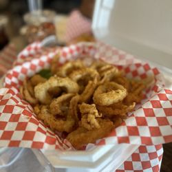 Smee's Alaskan Fish Bar & Marketplace - Calamari, excellent!