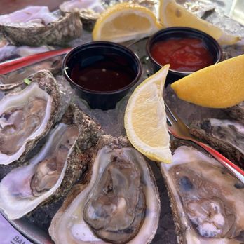 Gladstone's - Fresh Oysters - Seafood Near Me - Long Beach, California Gladstone's - Fresh Oysters - Seafood Near Me - Long Beach, California