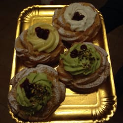 Durso - Ottime zeppole di San Giuseppe! Al forno o fritte, al gusto: classico, pistacchio, fior di latte e pan di stelle( non presente in foto)