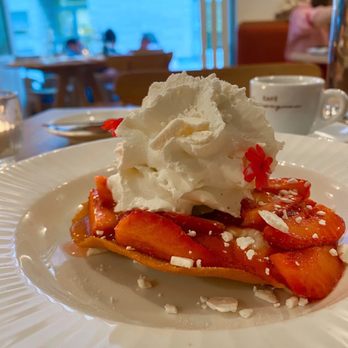 Café compagnon - La tarte fraise - Cafes Near Me - Paris
