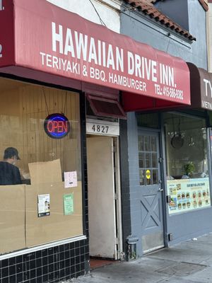 Hawaiian Drive Inn by null