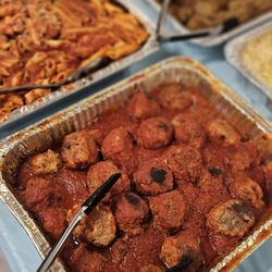 Oliva's Market, Catering & Gourmet Gifts