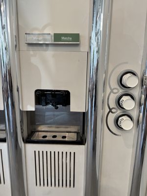 Mimi's Frozen Yogurt by null