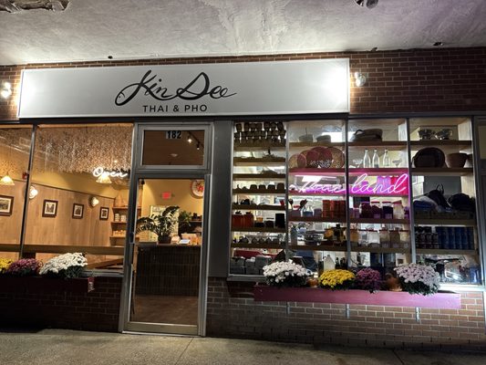 Kin Dee Thai & Pho by null